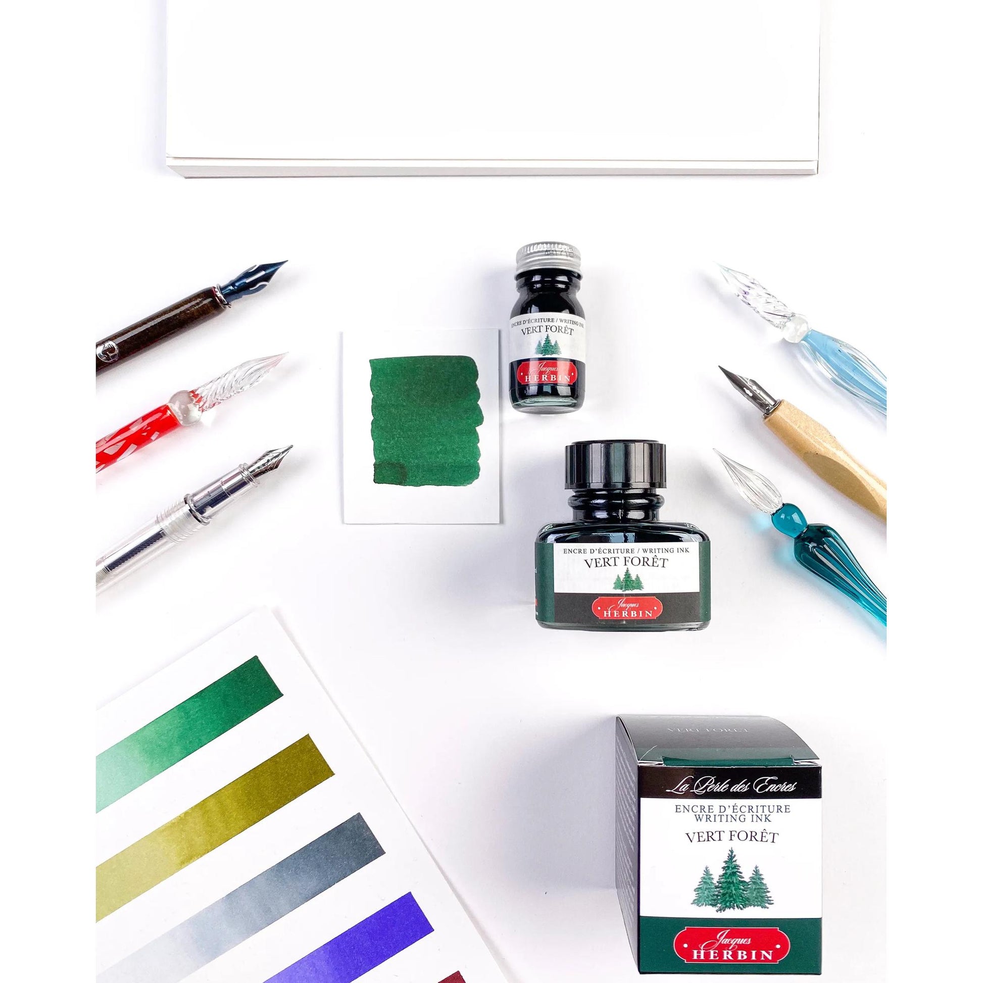 La Perle des Encres Writing Ink 30 mL Vert Foret (Forest Green)
