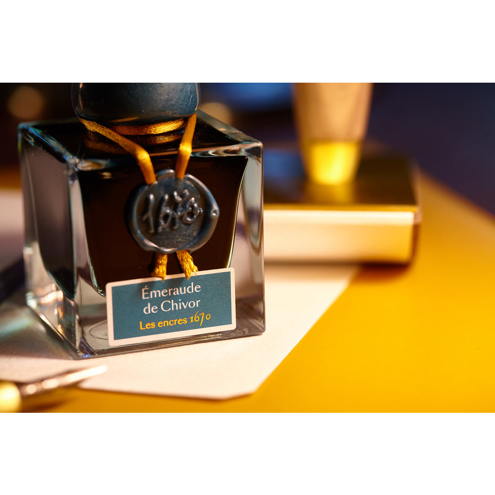 Prestige 1670 Writing Ink 50 mL Emeraude de Chivor (Emerald Green)