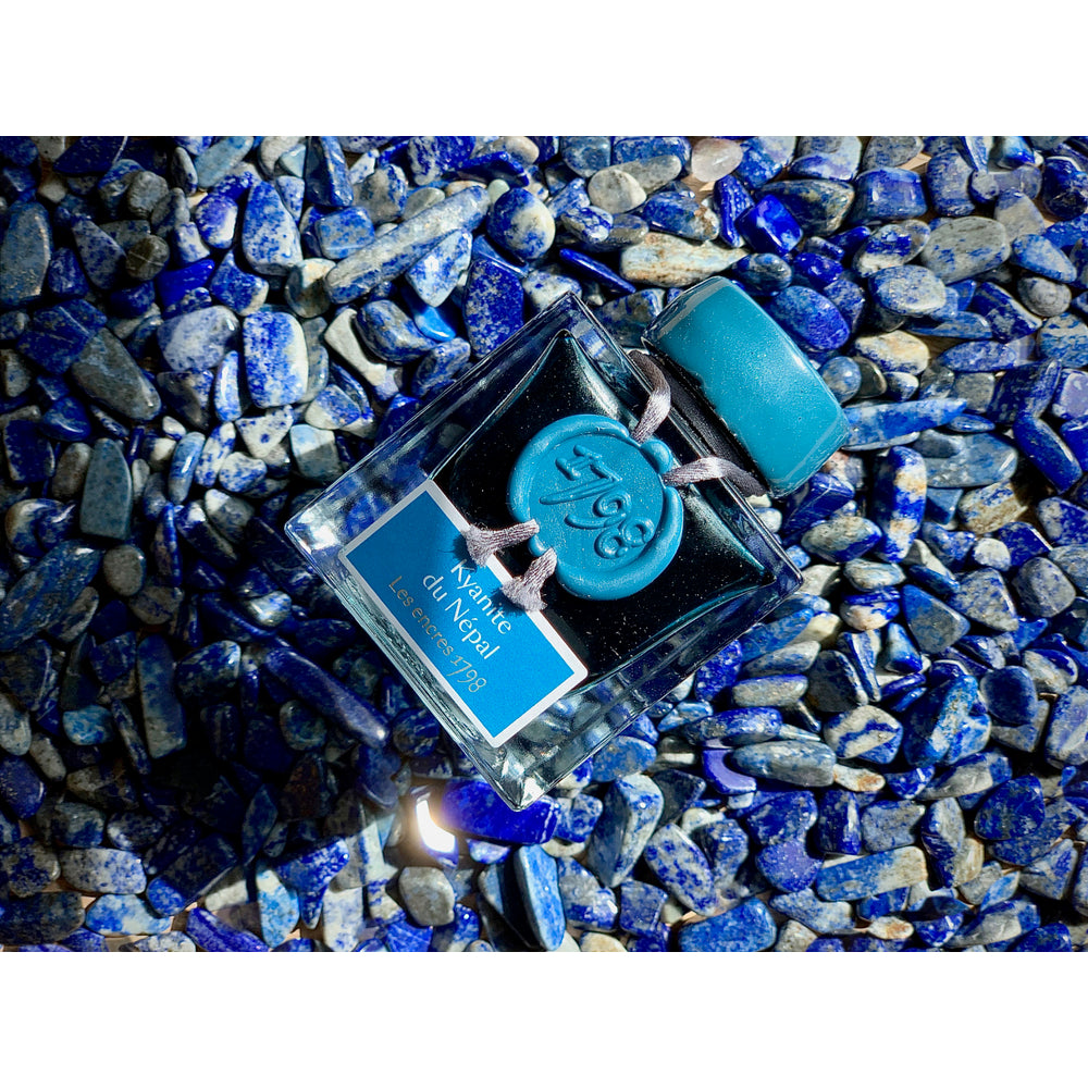 Prestige 1798 Writing Ink 50 mL Kyanite du Nepal (Blue Kyanite)