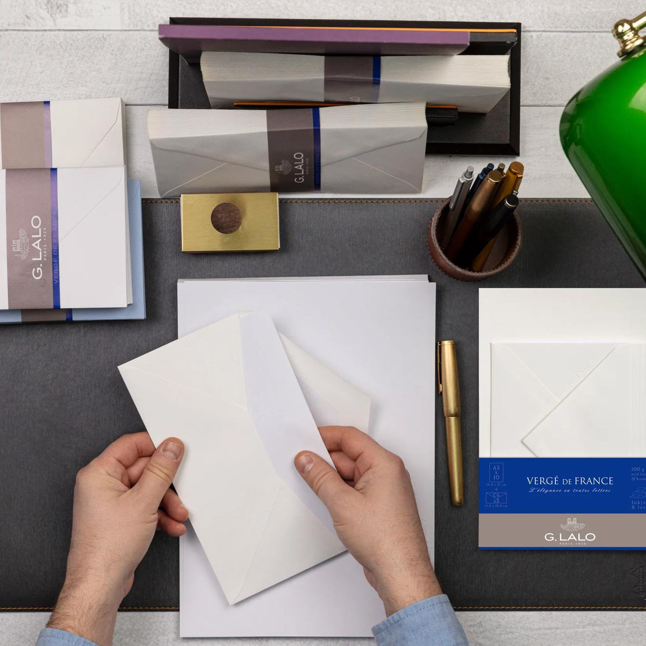 Verge de France Pack of 25 Gummed Envelopes C6 Size Blue