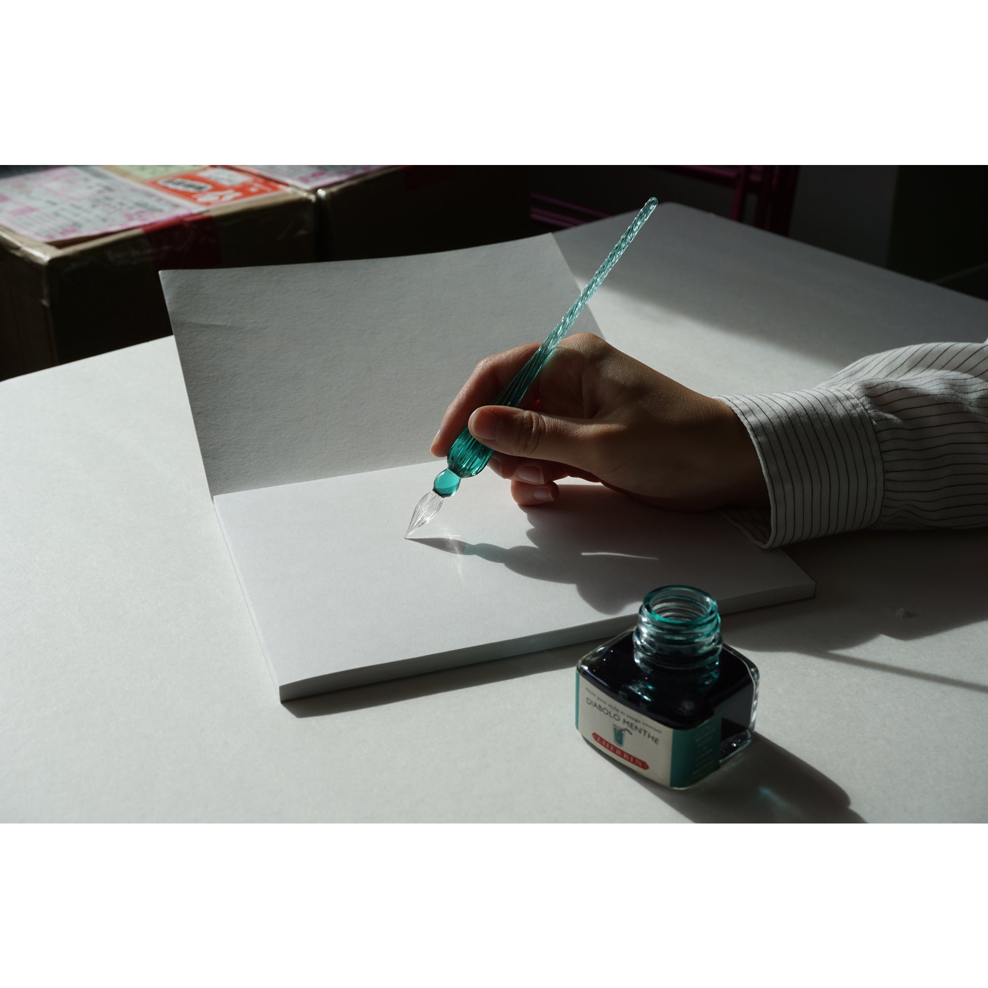 Round Glass Pen Turquoise