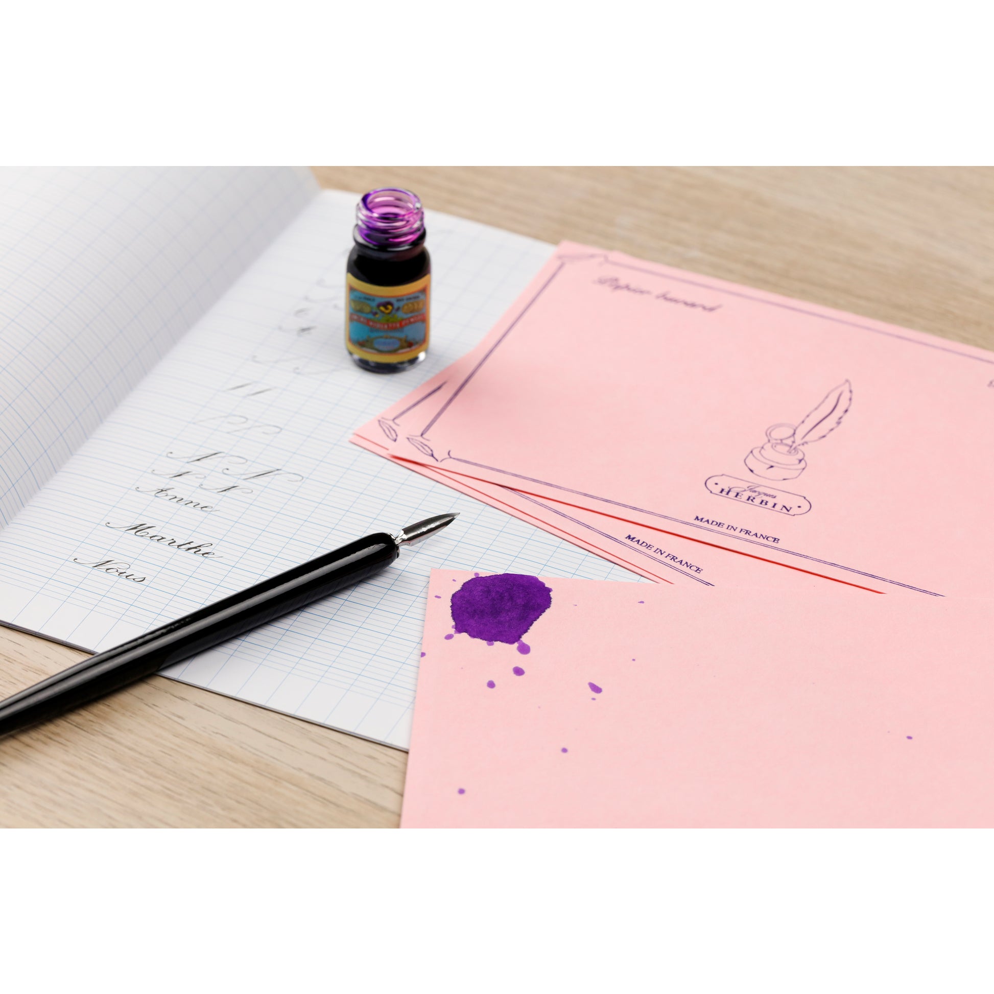 10 Sheets of Blotting Paper Pink