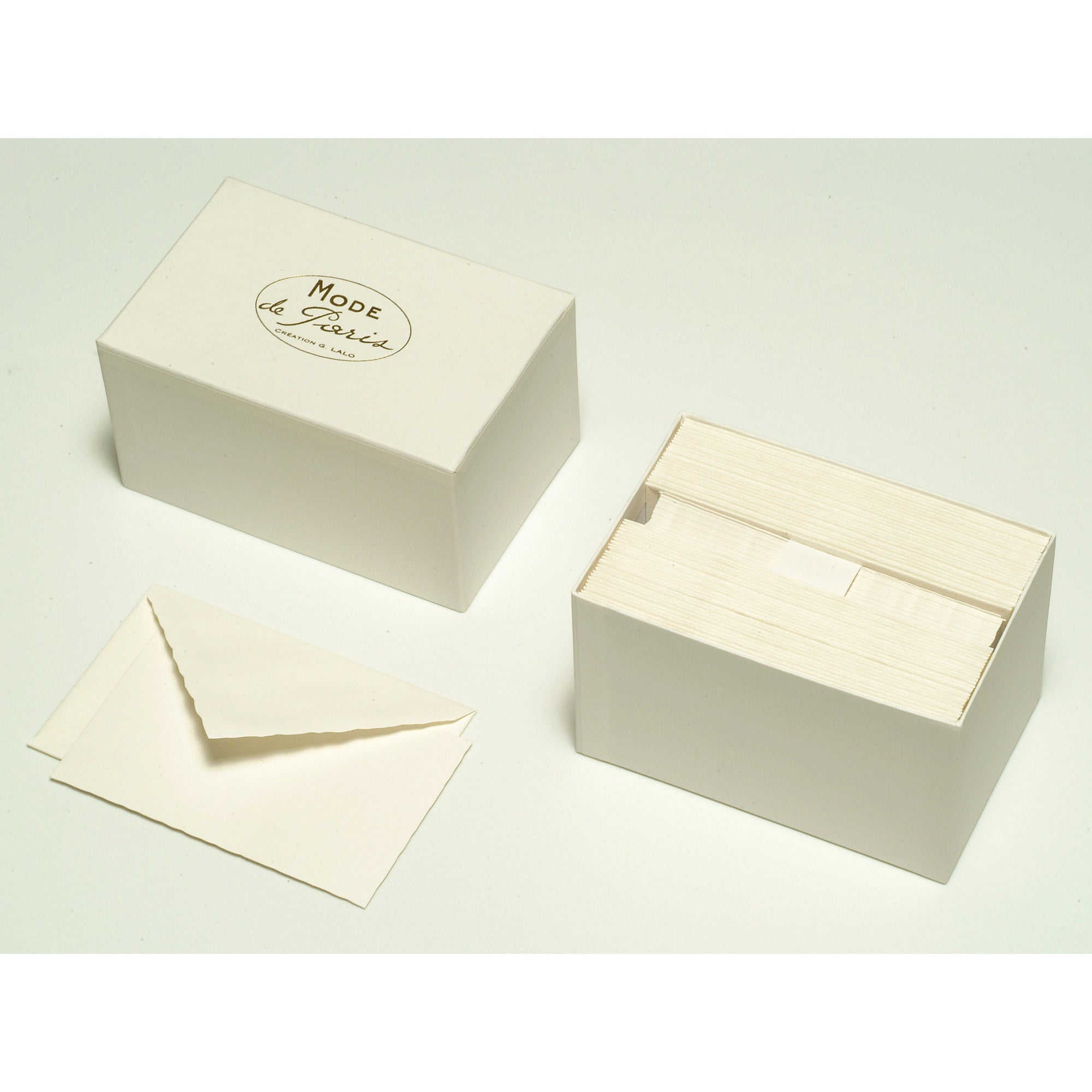 Mode de Paris Box of 30 Note Cards & Envelopes White